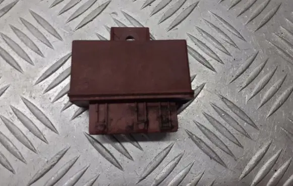 Suzuki Liana Fuel pump relay 9622945680