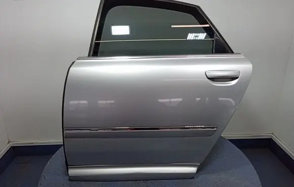 Audi A8 S8 D3 4E Rear door