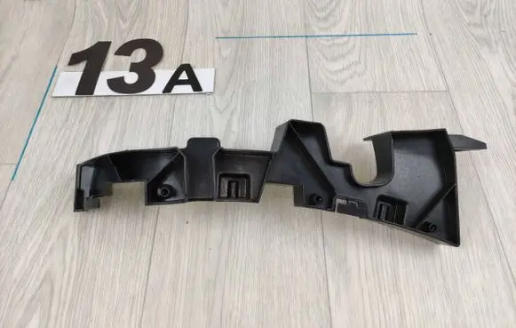 Audi Q5 SQ5 Bumper support mounting bracket corner 80A807277B