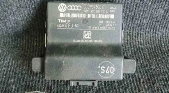 Volkswagen Jetta V Gateway control module 3C0907951A 3C0907530C