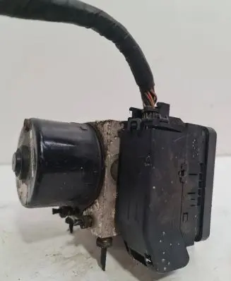Ford Fiesta ABS Pump 10096001063 7704A21155 00008556E1