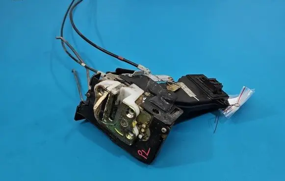Mazda 6 Front door lock IMPRK1587950