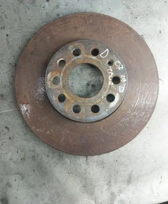 Volkswagen Touran I Front brake disc