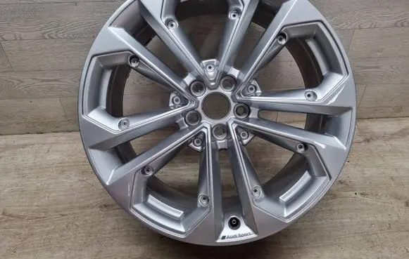 Audi Q3 F3 R20 alloy rim 83A601025E