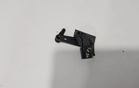 Headlight/headlamp level sensor