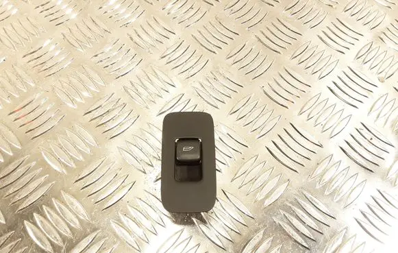 Volvo V40 Electric window control switch 31334569