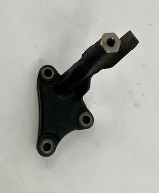 Volkswagen Caddy Engine mount bracket 04L131425D