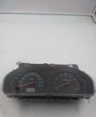 Mitsubishi Space Wagon Speedometer (instrument cluster) 489727 178520