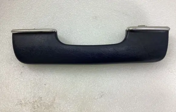 Mercedes-Benz W123 Front door interior handle trim 