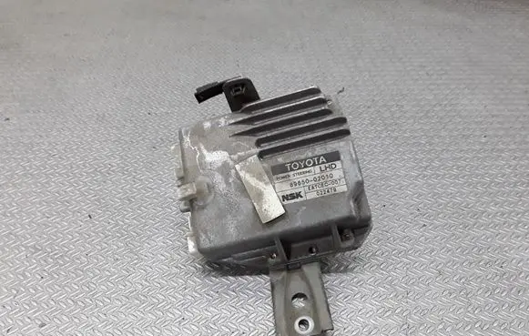 Toyota Corolla E120 E130 Power steering control unit/module 8965002010