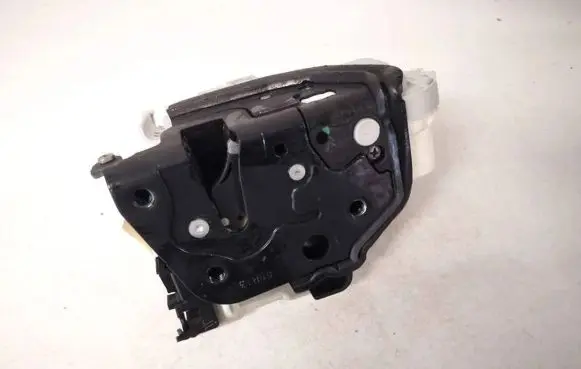 Audi A3 S3 8V Front door lock 8X2837016