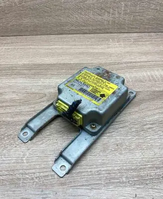 Mitsubishi Eclipse Airbag control unit/module MR243890 X6T39371