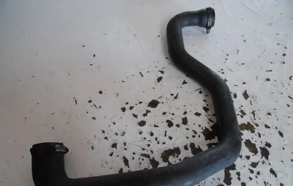 Renault Trafic II (X83) Air intake hose/pipe