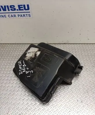 Dacia Dokker Fuse box cover 243825499R