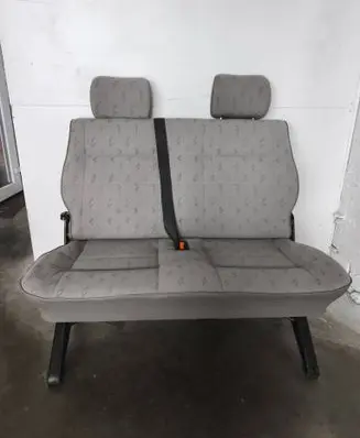 Volkswagen Transporter - Caravelle T4 Second row seats 