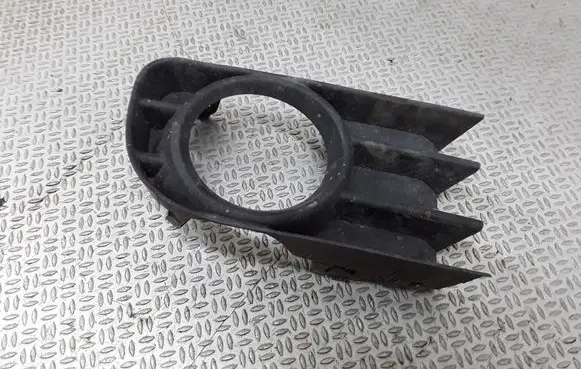 Renault Megane II Front fog light trim/grill 8200115118