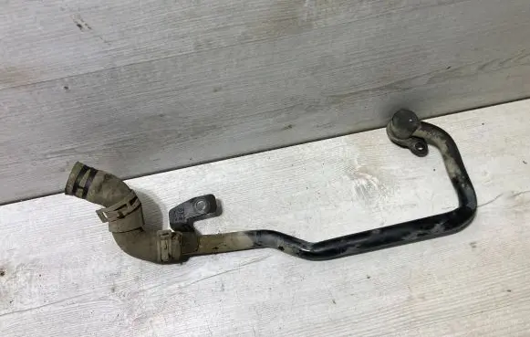 Seat Ateca Engine coolant pipe/hose 04L121065AJ