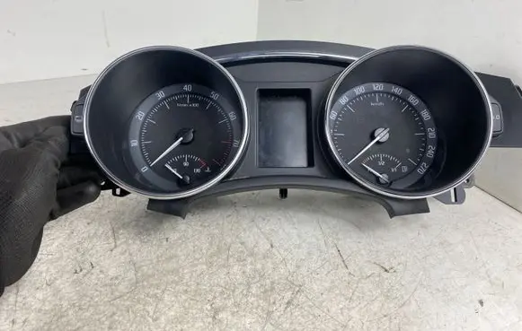 Skoda Superb B6 (3T) Speedometer (instrument cluster) 3T1920841J VD104802 1252502644