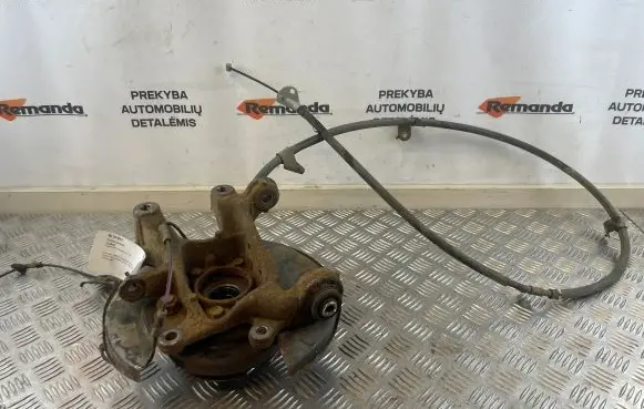 Toyota RAV 4 (XA40) Rear wheel hub