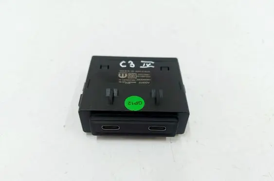 Citroen e-C3 USB socket connector 98538614ZD