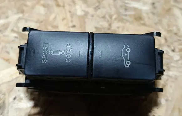 Mercedes-Benz CLS C218 X218 Suspension ride height/mode switch A2128207310 3389040101 11229011
