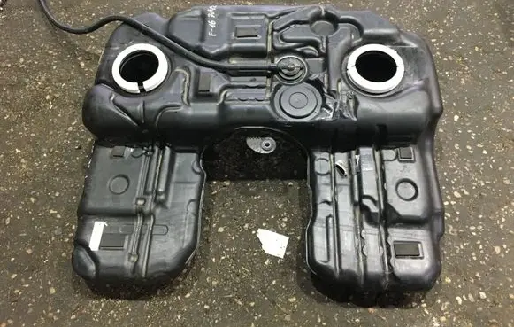 BMW X6 F16 Fuel tank 7164253