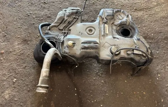 Volvo V60 Fuel tank 31372653
