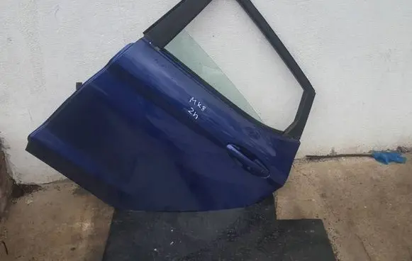 Ford Fiesta Rear door