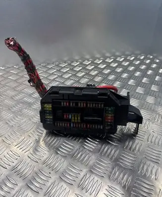BMW X5 F15 Fuse module 9316568 823337