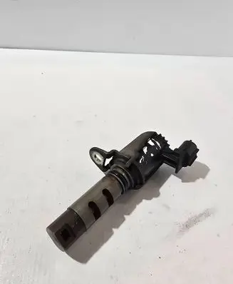 Toyota Previa (XR30, XR40) II Camshaft vanos timing valve 1533028020 A03H062001