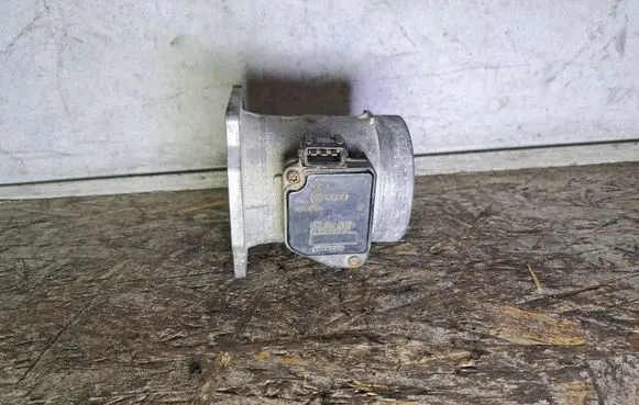 Audi A4 S4 B5 8D Mass air flow meter 078133471A AFH7008B