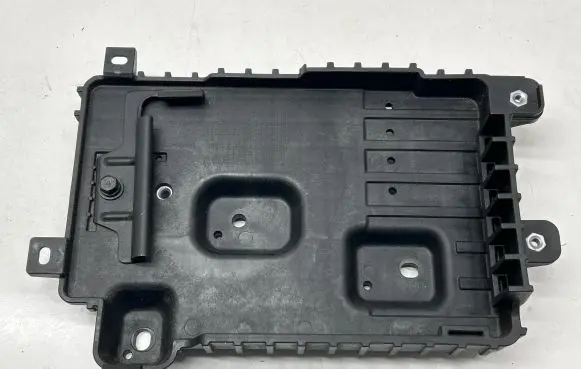 Battery tray
