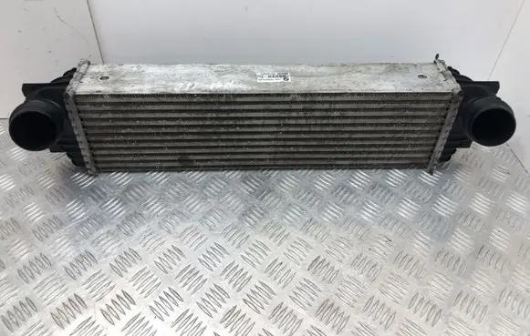 BMW 5 F10 F11 Intercooler radiator 7805629 R7368003