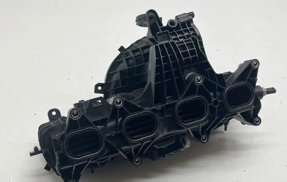 Volvo S60 Intake manifold 31493366