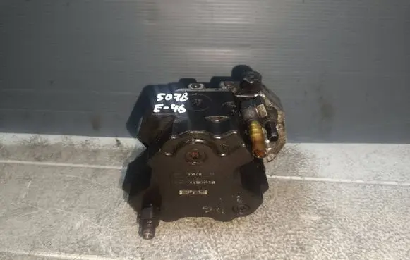 BMW 3 E46 Fuel injection high pressure pump 7788670
