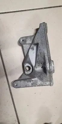 BMW 5 GT F07 Fuel pump bracket 7805421