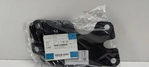 BMW 4 F36 Gran coupe Wiper trim 7265120