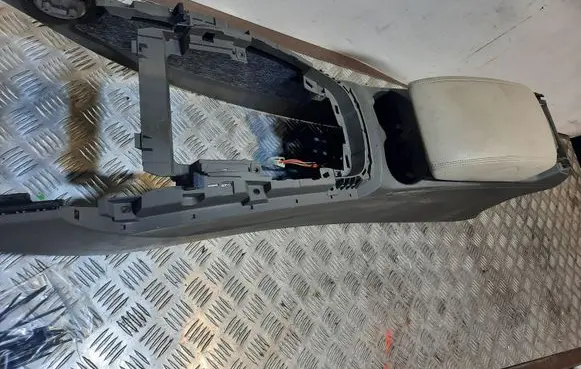 Audi Q5 SQ5 Center console 8R0863242