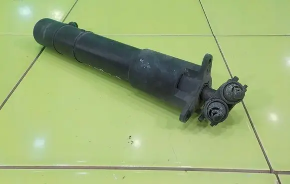Ford Kuga I Headlight washer pump 7L5955978A