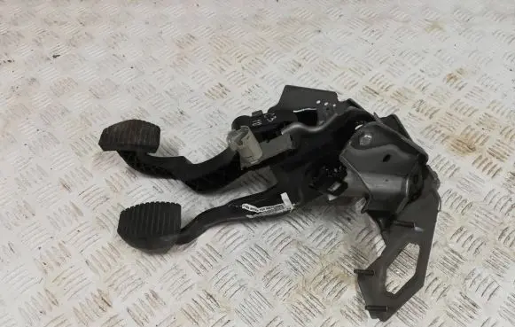 Citroen C3 Pedal assembly 9807334080 2321498