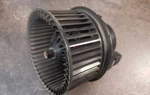 Ford Focus C-MAX Heater fan/blower 3M5H18456AD