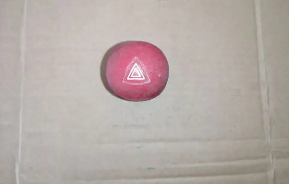 Renault Twingo I Hazard light switch 822444