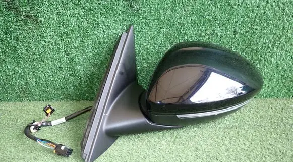 Opel Frontera Front door electric wing mirror 