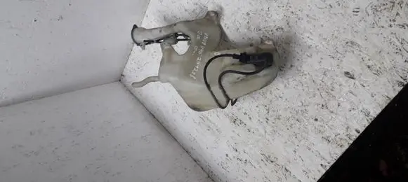 Volvo S40, V40 Windshield washer fluid reservoir/tank 30855249 30855250