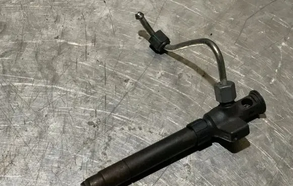 Peugeot 508 Fuel injector 9674984080