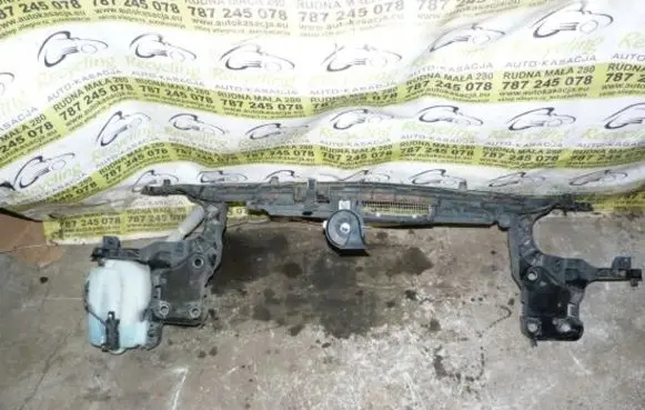 Renault Megane II Top upper radiator support slam panel