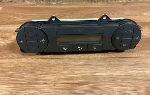 Ford Mondeo Mk III Climate control unit 3S7T18C612AF WGPA19054