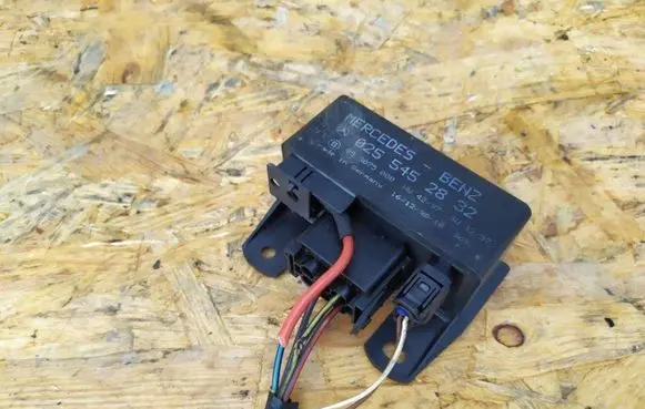 Volkswagen Golf IV ESP acceleration yaw rate sensor 1J0907655A