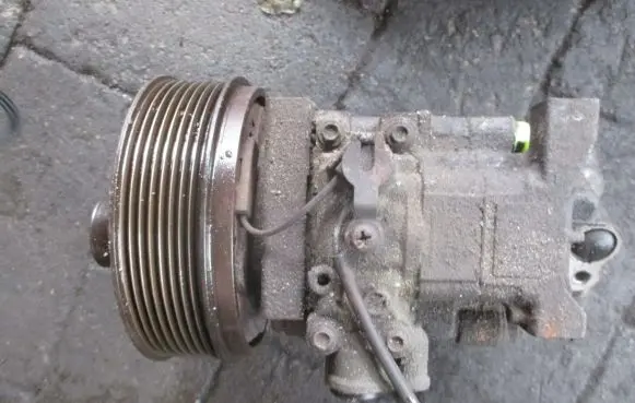 Mazda 3 I Air conditioning (A/C) compressor (pump) H12A1AE4DC