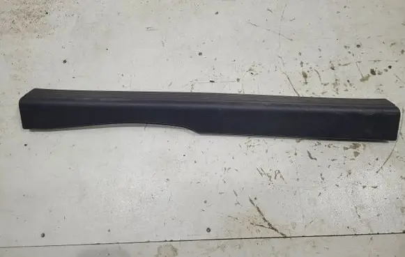 Mercedes-Benz GLK (X204) Front sill trim cover A2046861136